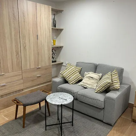 Golden Coast Homestay szállás